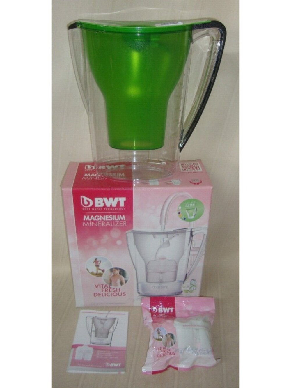 BWT Penguin 2.7 L Magnesium Mineralizer Drinking Water Filter Jug in GREEN NEW
